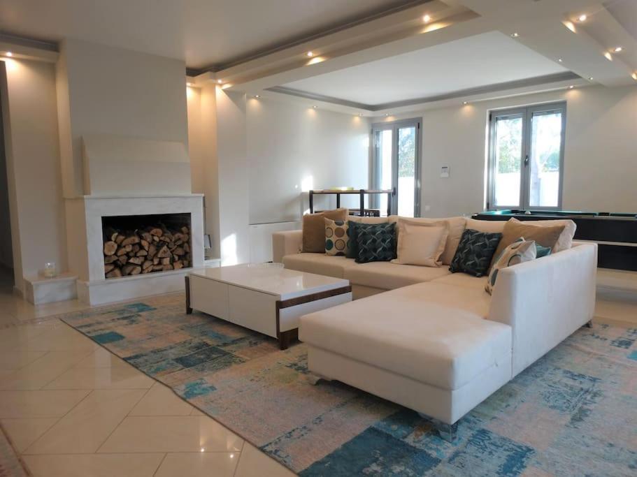 The White House Beach Villa Ραφήνα Εξωτερικό φωτογραφία